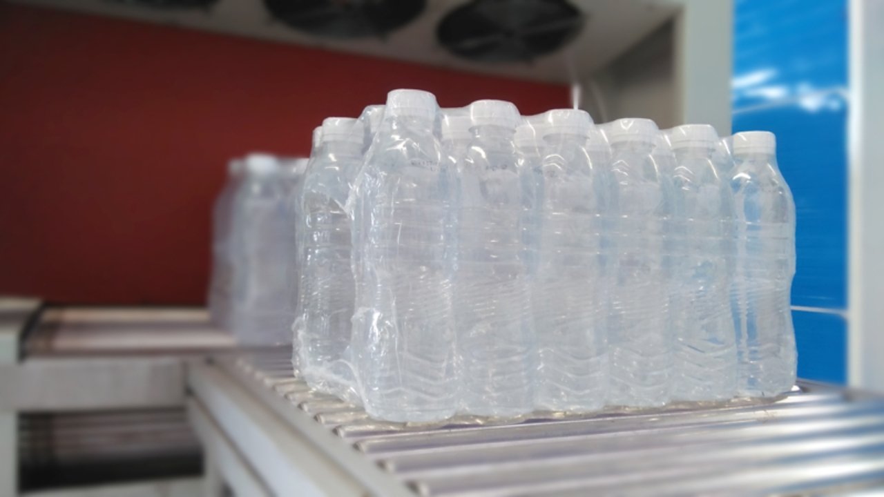 Automatic Plastic Wrapping Machine